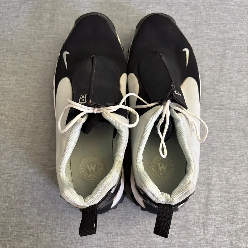 Nike ACG Air Shoes Women 10 Black White 302472-045 Vintage Shroud‎ Trail Hiking
